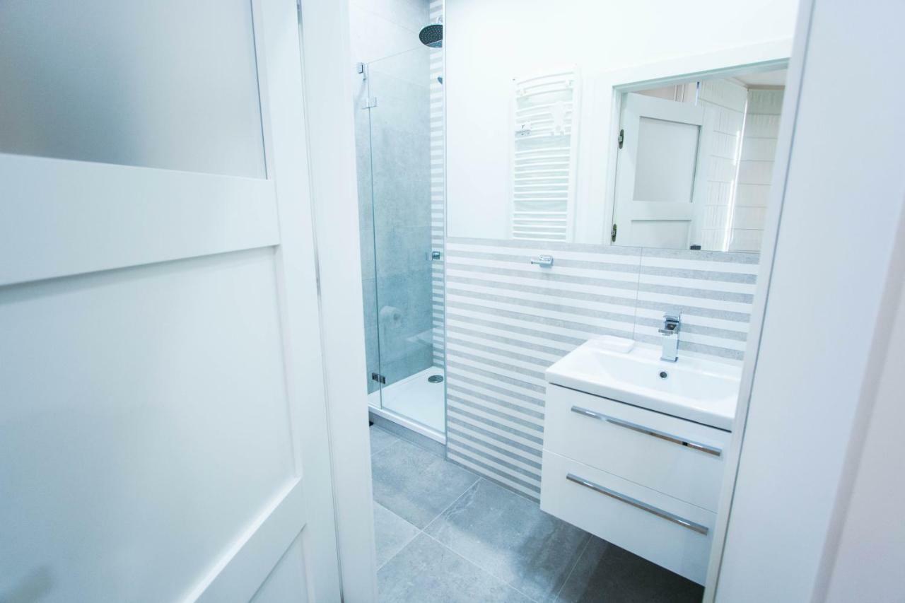 Luksusowy Apartament Swietego Jana Na Rynku Krakau Exterior foto
